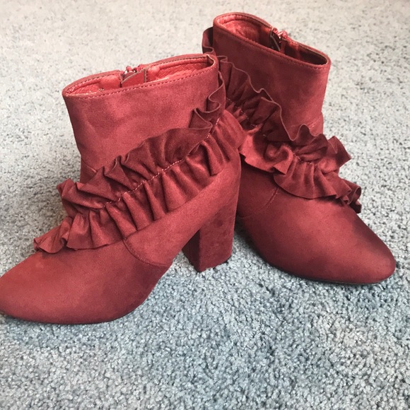Maroon Ruffle Boots - NEVER WORN - Picture 3 of 6